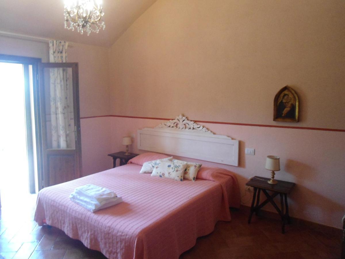 Agriturismo Le Pescine Vada Exterior photo
